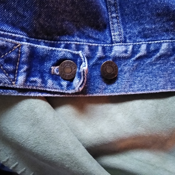 VINTAGE Calvin Klein Jean Jacket Pre- Loved 100% Cotton Real Denim! - Picture 10 of 16